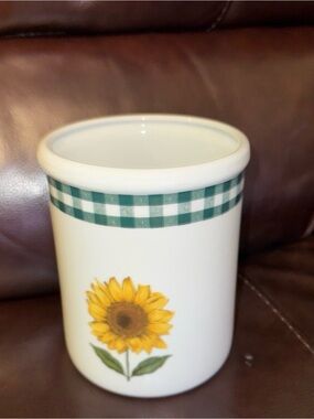 Cordon Bleu Sunflower Ceramic Utensil Holder with Green Gingham Trim